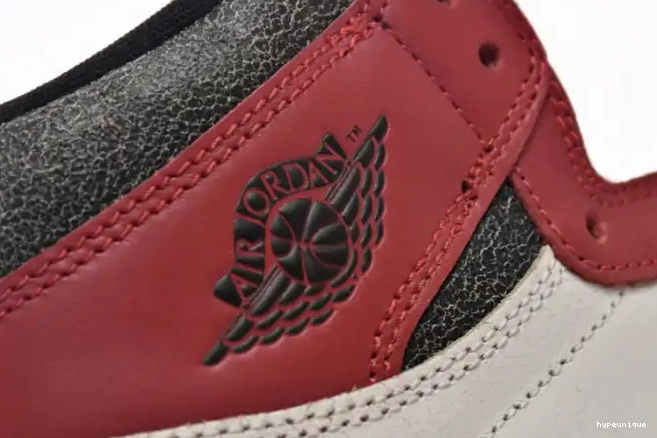HYPE Retro OG Jordan Chicago and DZ5485-612 High Lost Found 1 0417